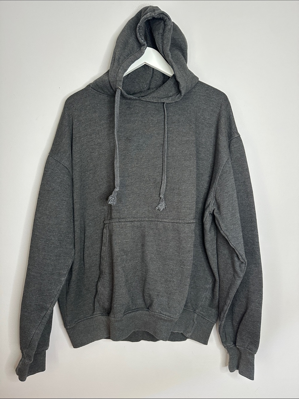 Classic Gray Men's Hoodie Sweatshirt - Neutral Comfort. Size XL